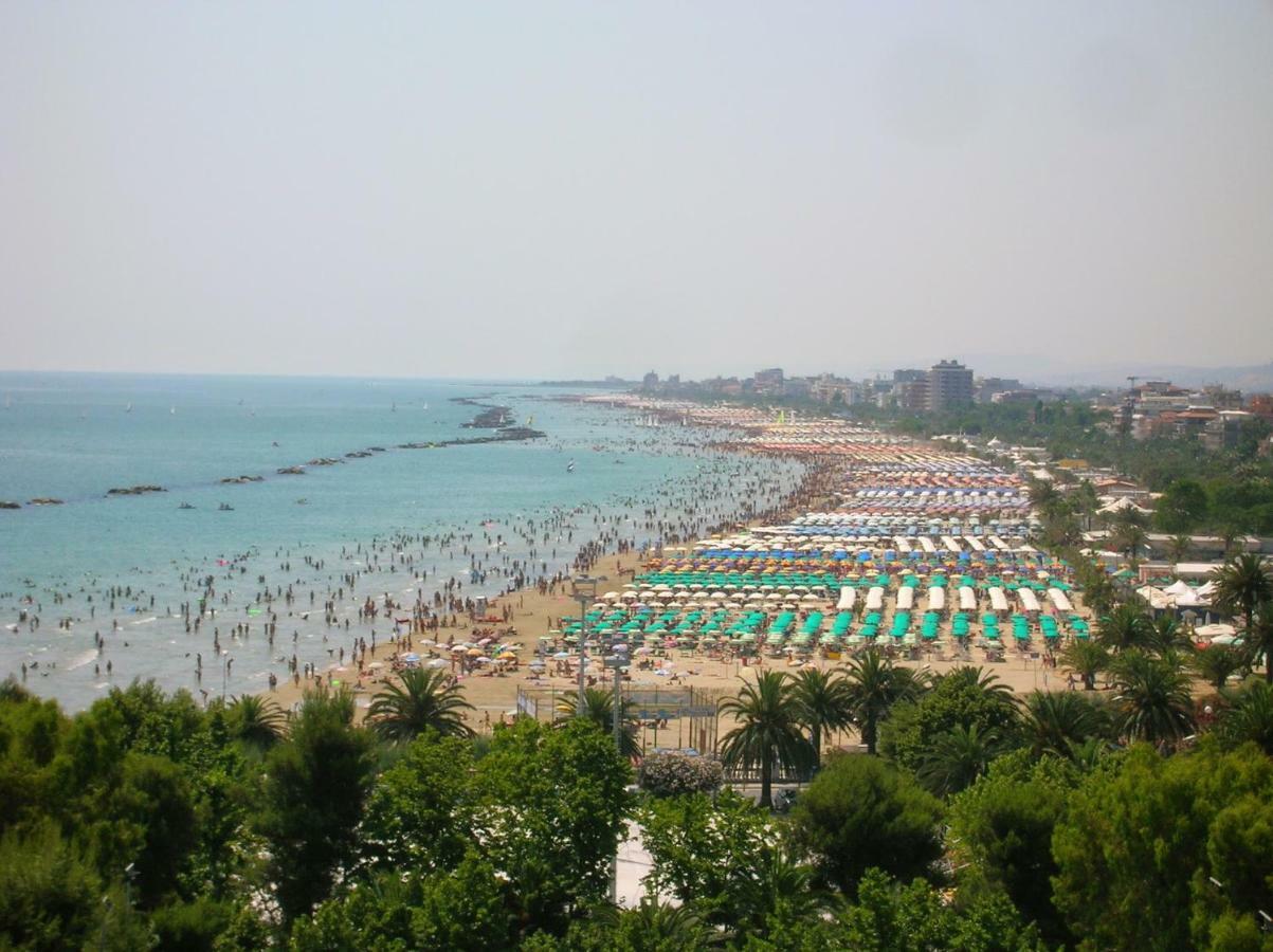 Casavacanze Estate 1 San Benedetto del Tronto Eksteriør bilde